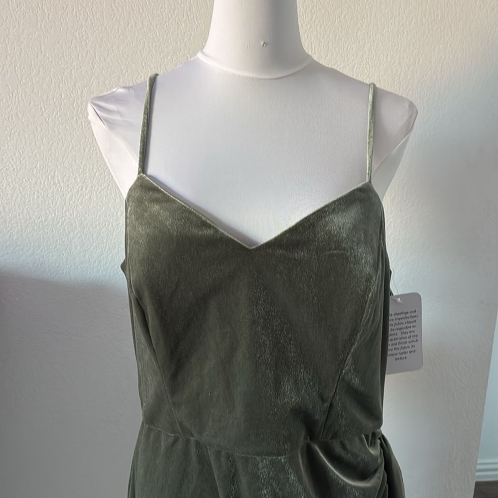 After Six Green Backless Slit Maxi Gown - Picture 4 of 9